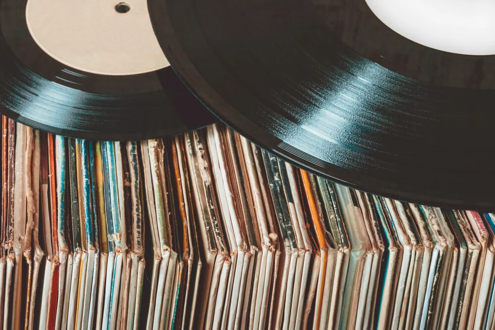 Do Vinyl Records Come In Different Sizes?